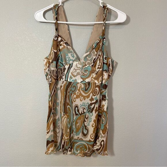 Trina Turk Sleeveless Silk Blouse.  B22 - Picture 2 of 6